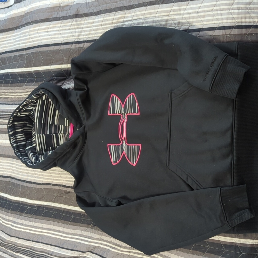Under Armour Sweatshirt